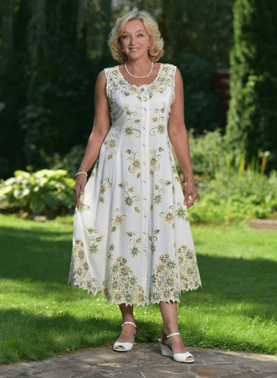 Летнее платье для 50-летней дамы